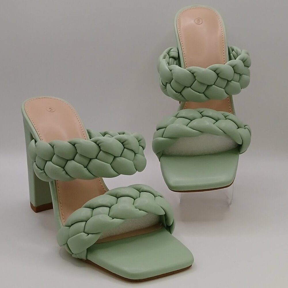 NIB Braided Chunky Heel Sandals - 5M